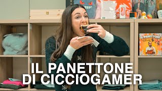 Lufficio assaggia il panettone di Cicciogamer [upl. by Sorac]