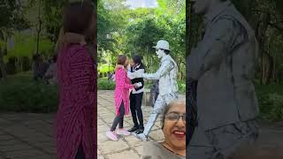 Ye kiss krne ki jagah haifunny comedy prank fun for prankencounters funnymoment🤣🤣🤣🤣 [upl. by Casimire746]