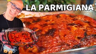 PARMIGIANA DI MELANZANE ricetta della tradizionale melanzane alla parmigiana [upl. by Amadas]