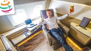 RIESIG Die Singapore Airlines First Class Suites in der A380 SINHKG  YourTravelTV [upl. by Ahsatal]