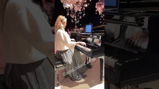 Superb Female Pianist  Dubai Entertainment Agency  Dubai Music Booking Service [upl. by Lasser]