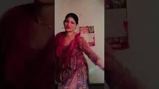 Gunguna rahe hain Bhanware bollywood song [upl. by Anelim]