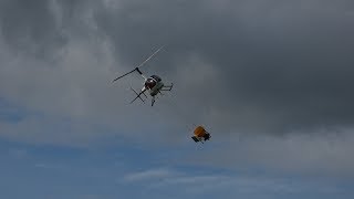 Robinson R44 Helicopter Spreading Fertiliser At Tauwhare [upl. by Brockwell]