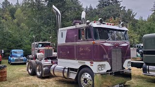 Straight pipe 16v71 Detroit diesel Peterbilt 352 cabover one of a kind cold start up [upl. by Eittik]