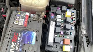 BOOT WONT OPENWIPER WASHER FLUID NOT WORKING ON VAUXHALL ASTRA H EASY FIX [upl. by Devon]