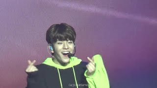 190427 Stray Kids Unveil Tour Manila Cute and Sexy for Stays [upl. by Harlow]