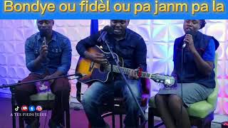 Bondye ou fidel ou pa janm pala  Delly Benson Adoration [upl. by Orna]