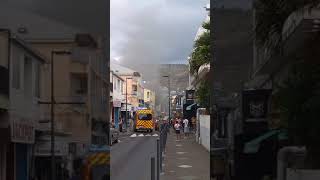 Incendie au centre ville de SaintPaul [upl. by Acimak]