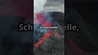 Der Grund warum Vulkane Lava spucken 🌋🔥 [upl. by Rozanna]