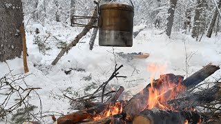 Snowshoes Mocassins Fire Stew back to basics Winter Bushcraft [upl. by Salita]