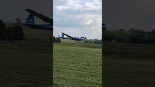 Glider Landing gliding glider landing plane aviation aviationlovers [upl. by Cerveny186]