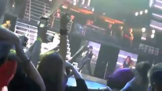 Justin Bieber Believe Tour  Fan Running On Stage [upl. by Tur]