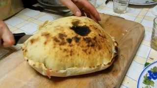 Come fare il pane arabo nel forno a legna  10 minuti di delizia  Arabian bread in pizza oven [upl. by Reinaldos]