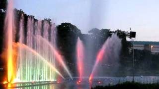 Fountain Show at Hamburgs Planten un Blomen Park [upl. by Sasnak580]