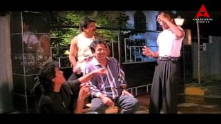 Nagarjuna Fight WIth Ravi Teja Action Scene  Ninne Pelladata Movie  Nagarjuna Tabu [upl. by Meehan]