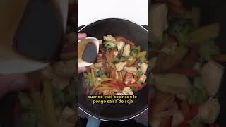 Wok de arroz basmati verduras y pollo Salteado fácil y delicioso [upl. by Katheryn]