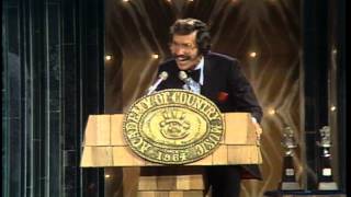 Loretta Lynn Wins Entertainer of the Year ACM Awards 1976 [upl. by Hillary]