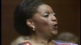 Jessye Norman quotIch bin der Welt abhanden gekommenquot Ruckert Lieder 55 [upl. by Hplodnar]