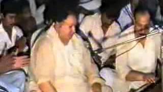 Kitey Ishq Da Rog Na La bethi Nusrat Fateh Ali Khan [upl. by Leilani]