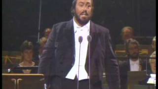 Pavarotti Questa o quella [upl. by Karyn]