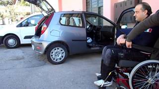 Carony  Sistema di accesso al veicolo per disabili [upl. by Anaejer432]