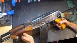 AKMS Modernised AK 47  folding stock patine usure weathering  Trucs et astuces  CYMA airsoft [upl. by Regdirb]