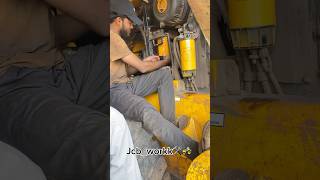 Secondary dorsal filter opening 🚜🛠️youtubeshorts shortvideo viralvideos tending jcb [upl. by Macey]