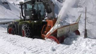 Claas Xerion 3800 VC am Großglockner [upl. by Jedediah770]