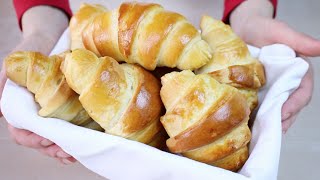 CORNETTI DOLCI Ricetta Facile con poco burro  Easy and Quick Croissant Recipe [upl. by Torto]