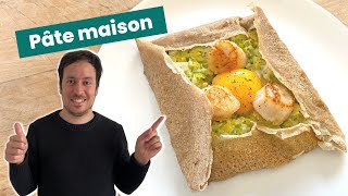 Crêpes salées bretonnes faites maison garnies avec des noix SaintJacques et une fondue de poireaux [upl. by Eigla]