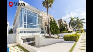 Jurerê Internacional  Casa à venda  wwwvivajurerecom [upl. by Vas]