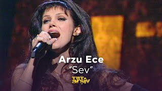 Arzu Ece  Sev 1995  TRT Arşiv [upl. by Bentley615]