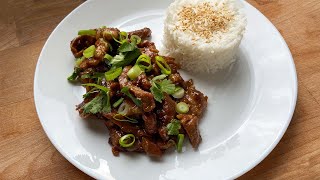 Porc au caramel en 15 minutes chrono  Une recette asiatique express et très simple à réaliser [upl. by Esoryram]