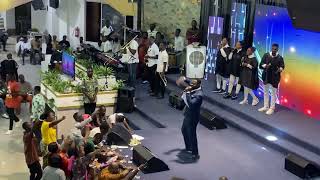 SK Frimpong Ministers Powerful Local Ghanaian 🇬🇭 Worship songs 🔥🔥🔥🔥 [upl. by Katz306]