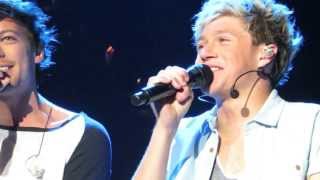 One Direction  quotOver Againquot FRONT ROW HD Lyric Change  Las Vegas 832013 [upl. by Marieann854]