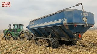 KINZE 1500 Grain Cart in Corn Harvest [upl. by Enaxor130]