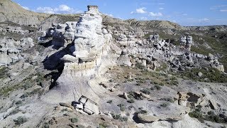 Honeycombs of the Blue Bank Washakie County Wyoming [upl. by Yroger865]