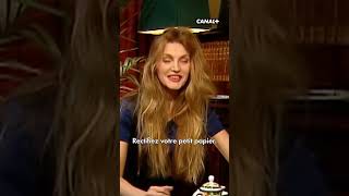 Arielle Dombasle n’envoie jamais de cartes postales  Interviews de Raphael Mezrahi Humour Shorts [upl. by Benjamen941]