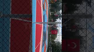 Eda Erdem Parkında bulunan voleybol sahasında bizleri Kaptanın ikonik pozu karşılıyor 😍 shorts [upl. by Manbahs]