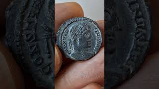 CONSTANTINO I Centenional Treveris 3234 dC Sarmatia devicta RICVII435 [upl. by Ebonee]