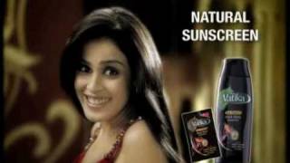 Vatika Black Shine Shampoo  Genelia Dsouza [upl. by Elbas337]