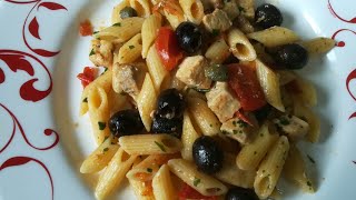 Penne col tonno fresco olive nere e pomodorini e la pasta diventa uno sballo Trebbiano dAbruzzo [upl. by Aicatsal528]