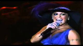 Alejandra Guzman  Algo Natural y Reina De Corazones en vivo [upl. by Cindy]