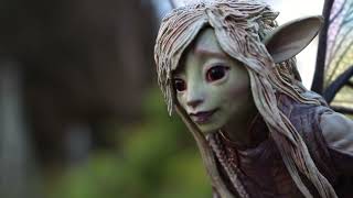 Deet  Dark Crystal  Weta Workshop Statue [upl. by Naenaj]