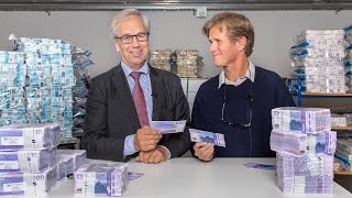 Unboxing of the new 1000krone banknote [upl. by Iden]