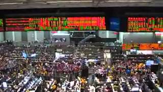 20121025 Chicago Board of Trade CBOT CME Trading Floor 3 [upl. by Yhtak507]