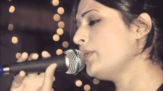 Kashmiri SongShazia Bashir Che Kamu Soni Maini [upl. by Suoivatnod]