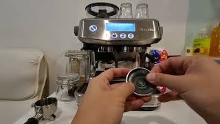 Breville Barista Pro How to clean the group head after using the machine  Clear water backflush [upl. by Einal]