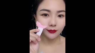 Girl doing eyebrow makeup makeup letseatth asmrfood makeuptutorial leteat foodso makeupartist [upl. by Mcknight]