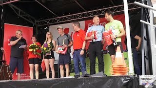 10 Sparkassenlauf Aurich 2017 Strassenlauf 10 km Citylauf Zieleinlauf Siegerehrung Strassenlauf [upl. by Blondell]